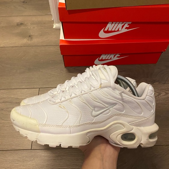 Nike Air Max Plus - Picture 2 of 5